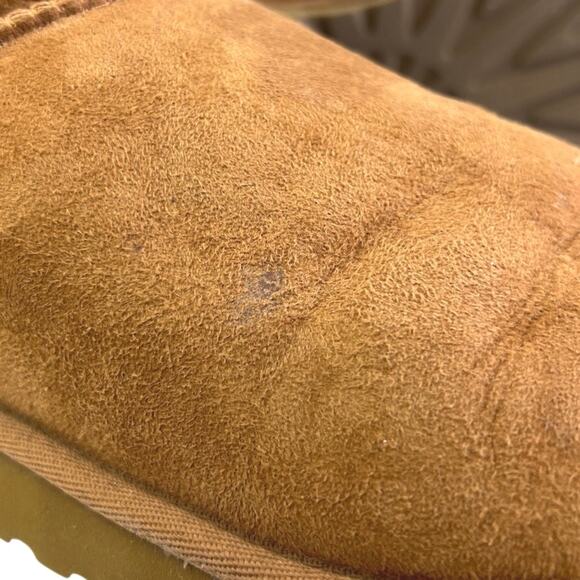 UGG Classic II Women's Brown Suede Leather Round Toe Pull On Winter Boots Size 8 - Picture 8 of 9
